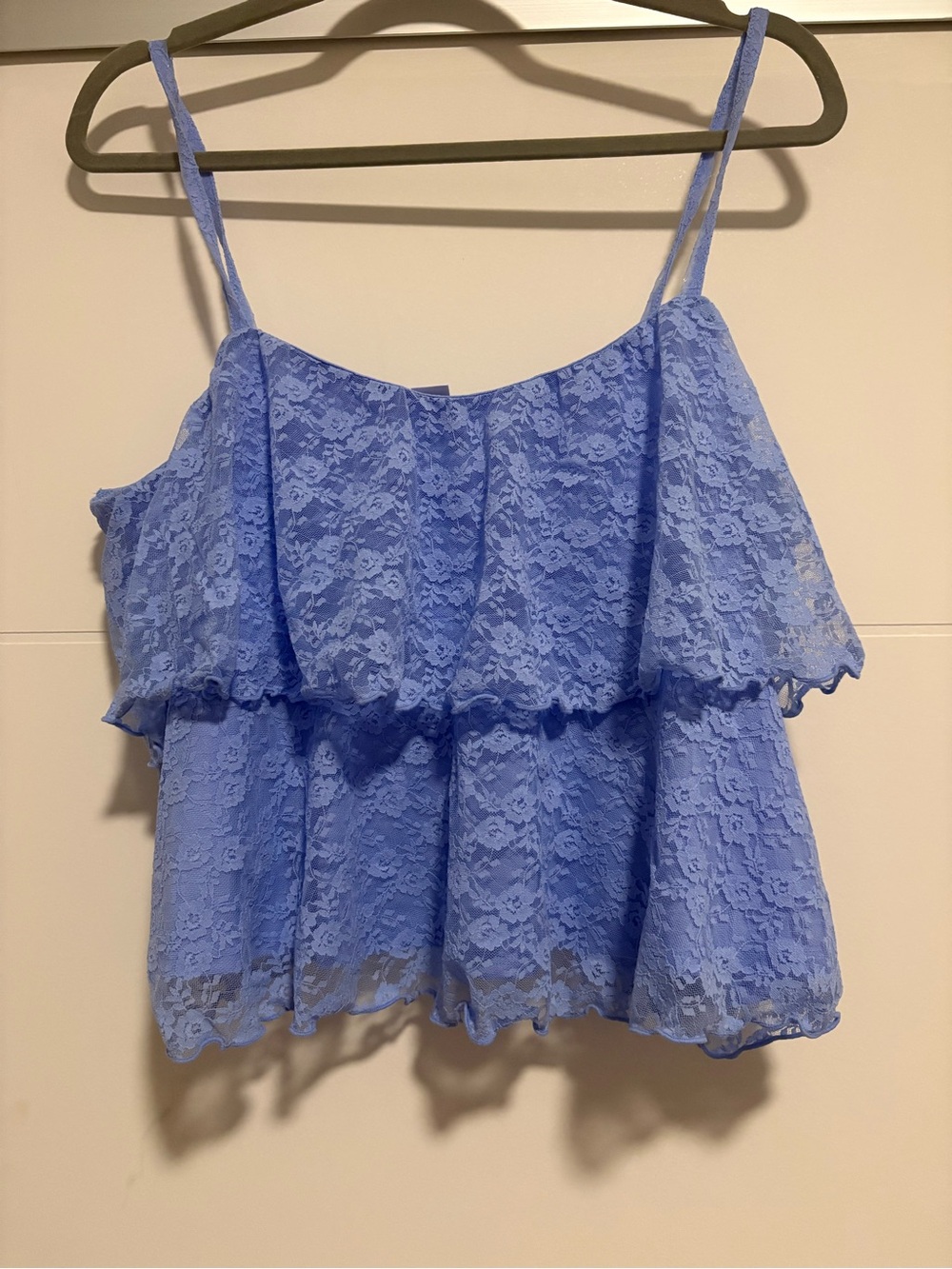 *4 for $30* Old Navy Periwinkle Lace Ruffle Cami Top